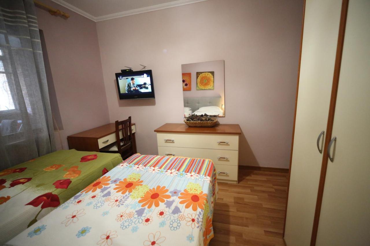 Apartamento Eos Tirana Exterior foto